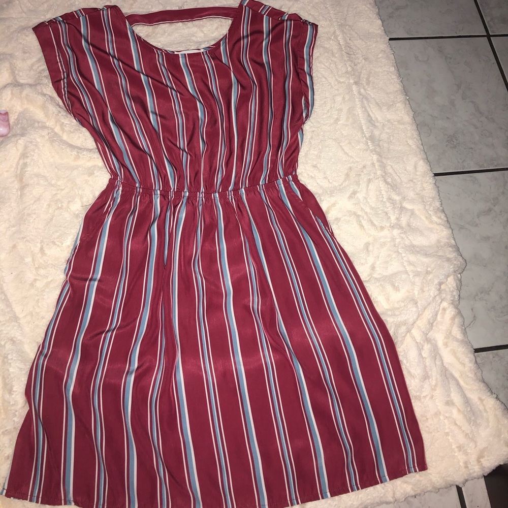 Olive +Oak Dress - Picture 3 of 3
